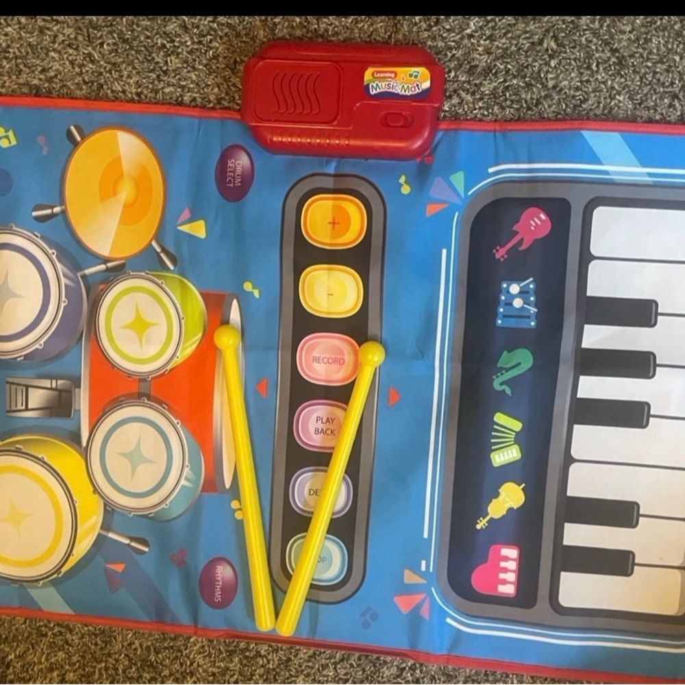 Crayola Musical Play Mat with Drum and Piano - Red, Yellow, Blue